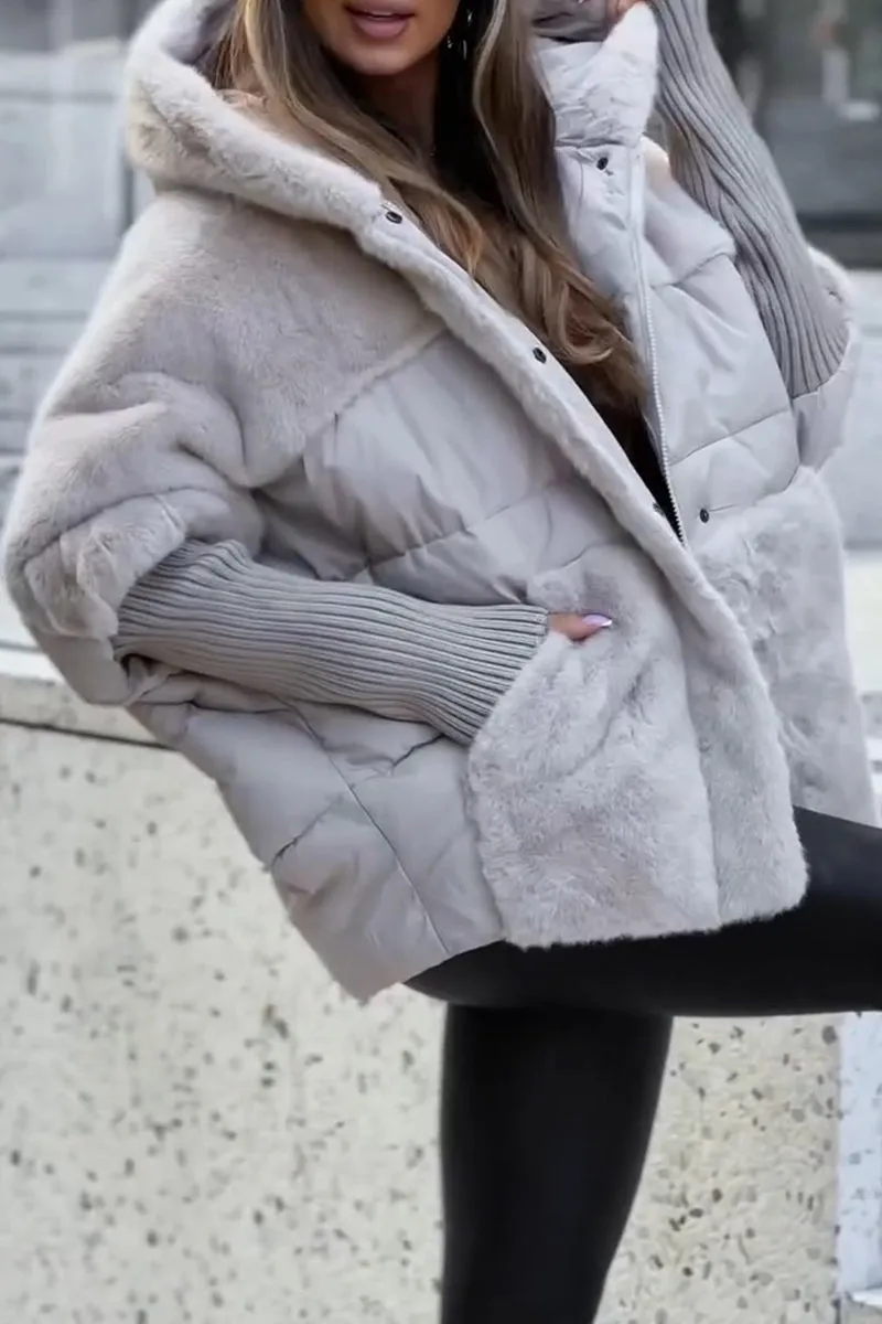 Damen Bomberjacke mit Kapuze | Modischer Schnitt