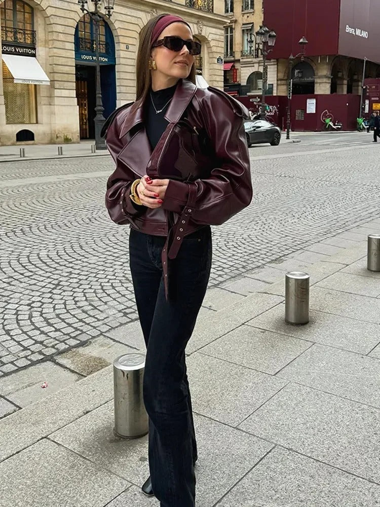 Damen Jacke | Stilvolle Ausführung mit markanten Schulterdetails