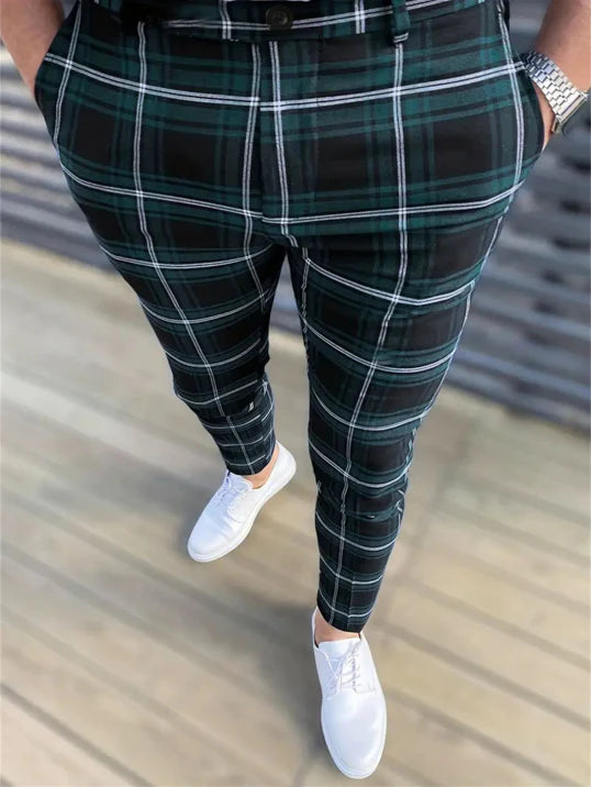 Herren-Hose mit feinem musterbild | klarer linienstil