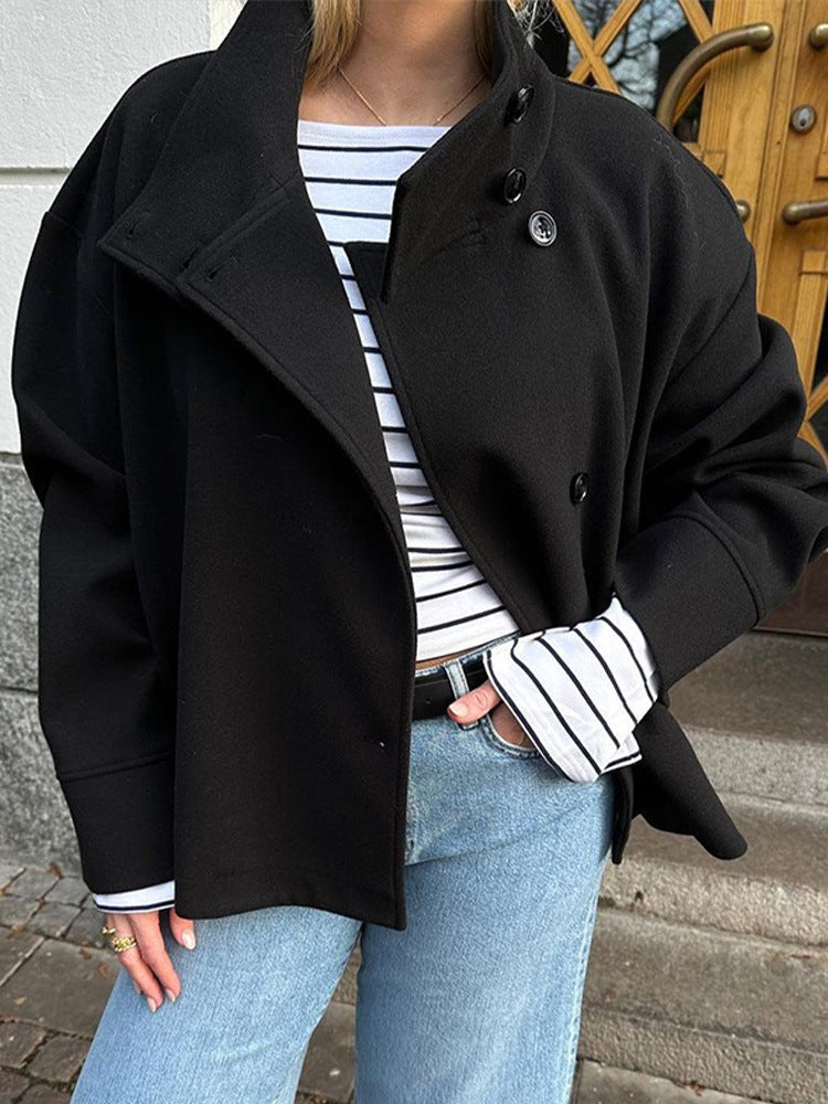 Damen-Mantel mit doppelreihem aufbau | klassischer stil
