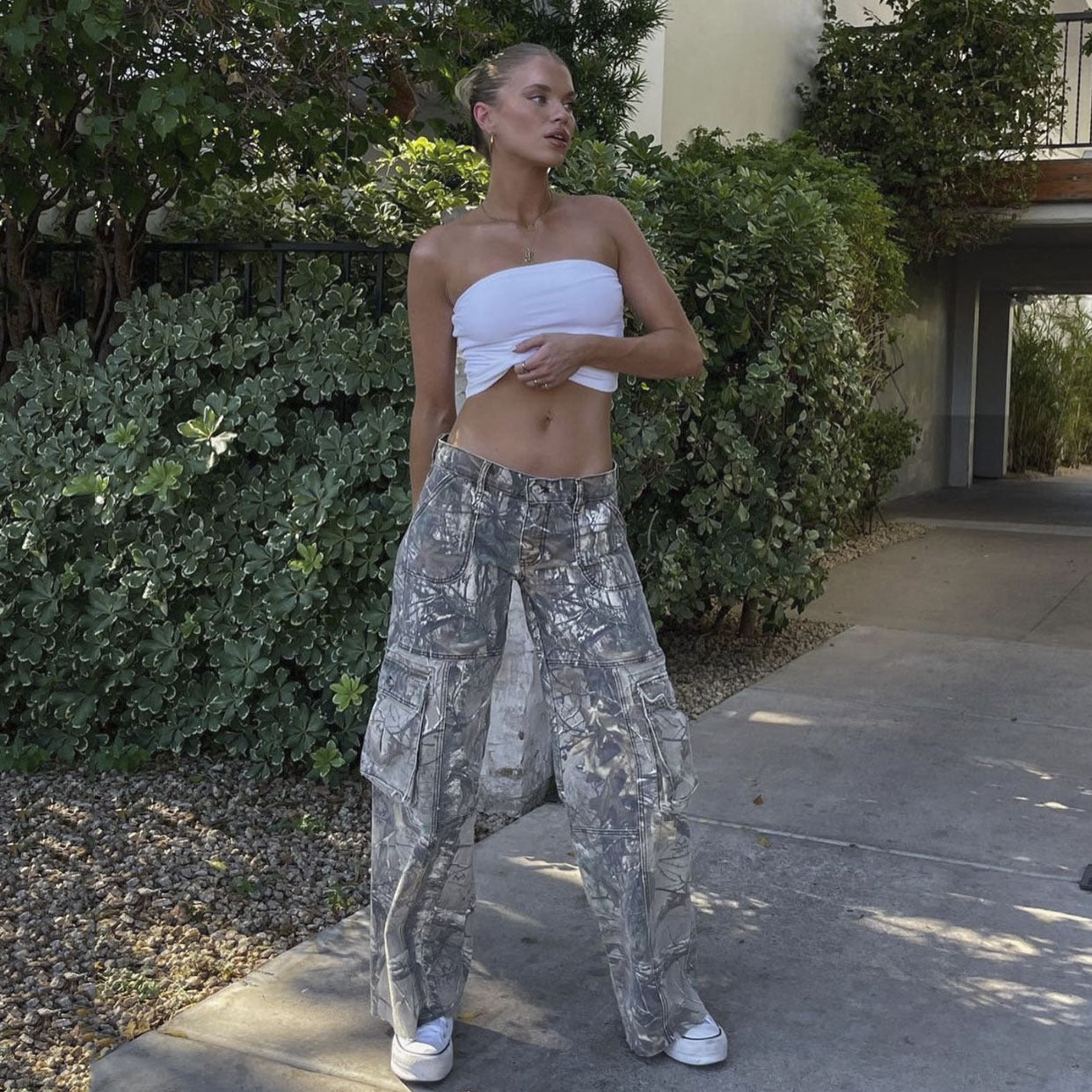 Damen Hose | Cargo-Ausführung mit Taschen und Musterstruktur