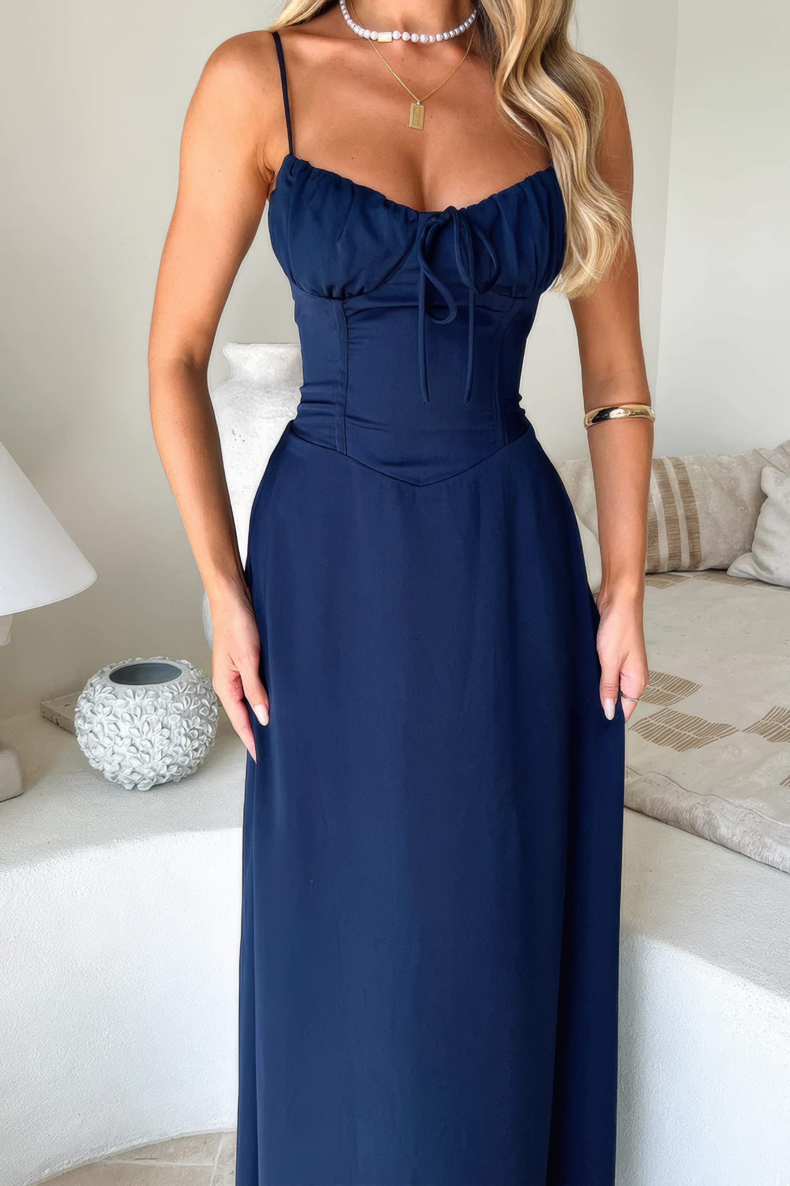 Damen Kleid | Ärmellose Ausführung in Maxi-Länge
