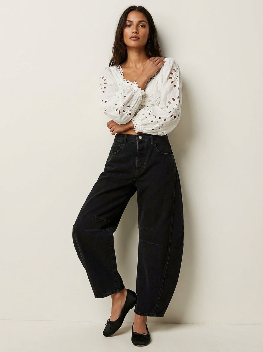 Damen Jeans | weiter Beinverlauf mit Bund und Taschen