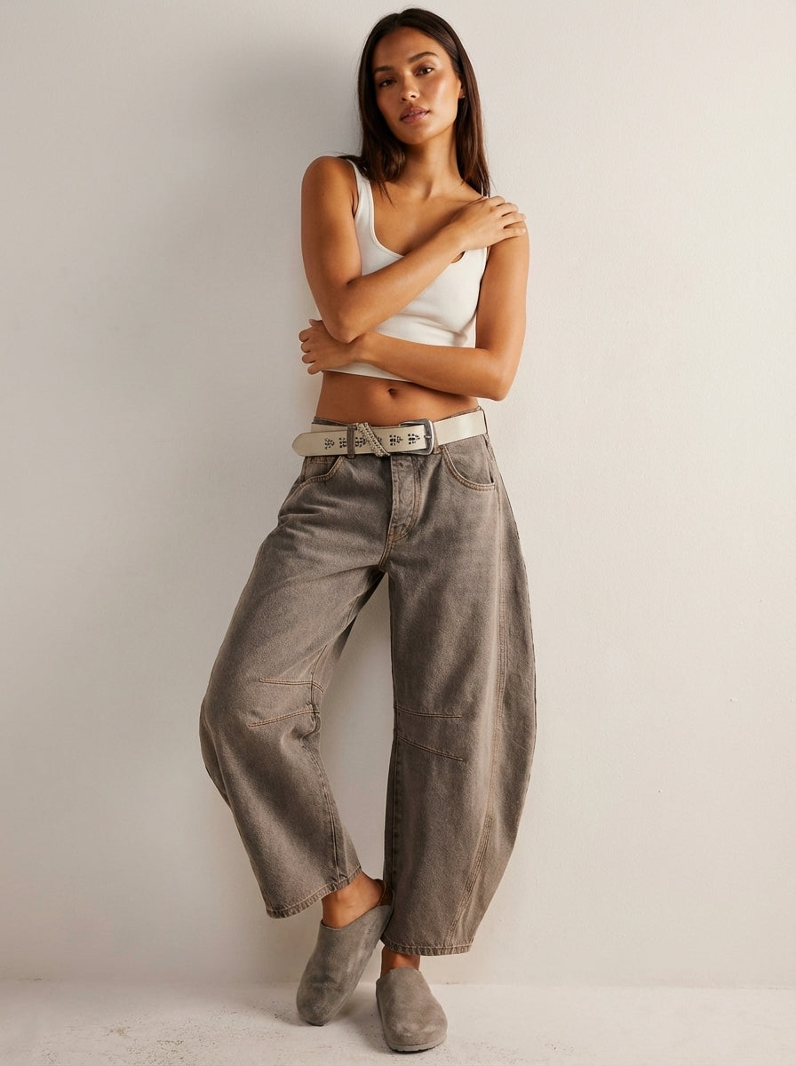 Damen Jeans | weiter Beinverlauf mit Bund und Taschen