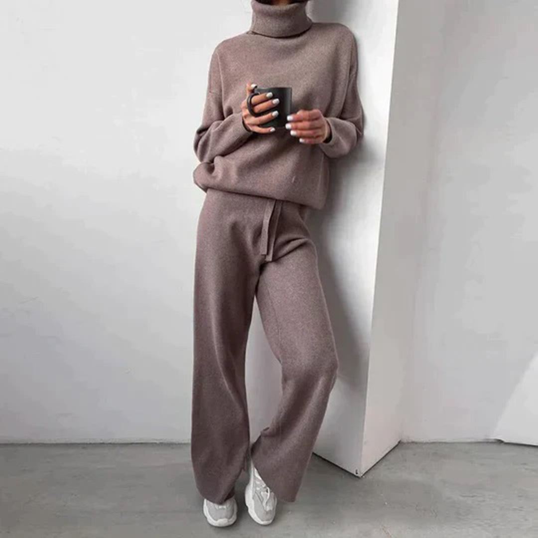 Damen Lounge-Set | Oberteil und Hose mit klarer Form