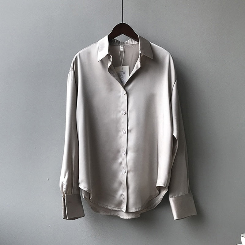 Damenbluse | Klassischer Vintage-Schnitt mit Silhouette