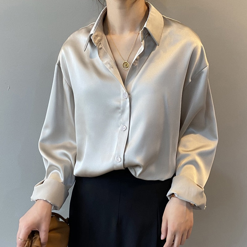 Damenbluse | Klassischer Vintage-Schnitt mit Silhouette