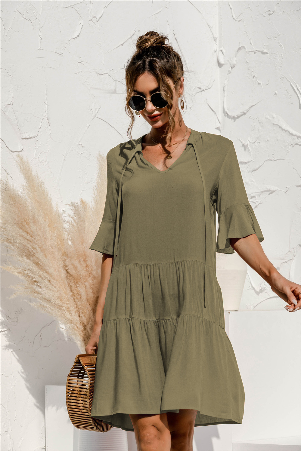 Damen Kleid Mini | tiefe Taille und gleichmäßige Schnittführung