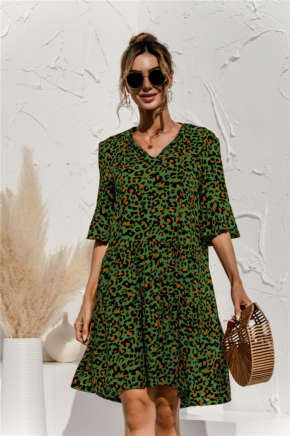 Damen Kleid Mini | tiefe Taille und gleichmäßige Schnittführung