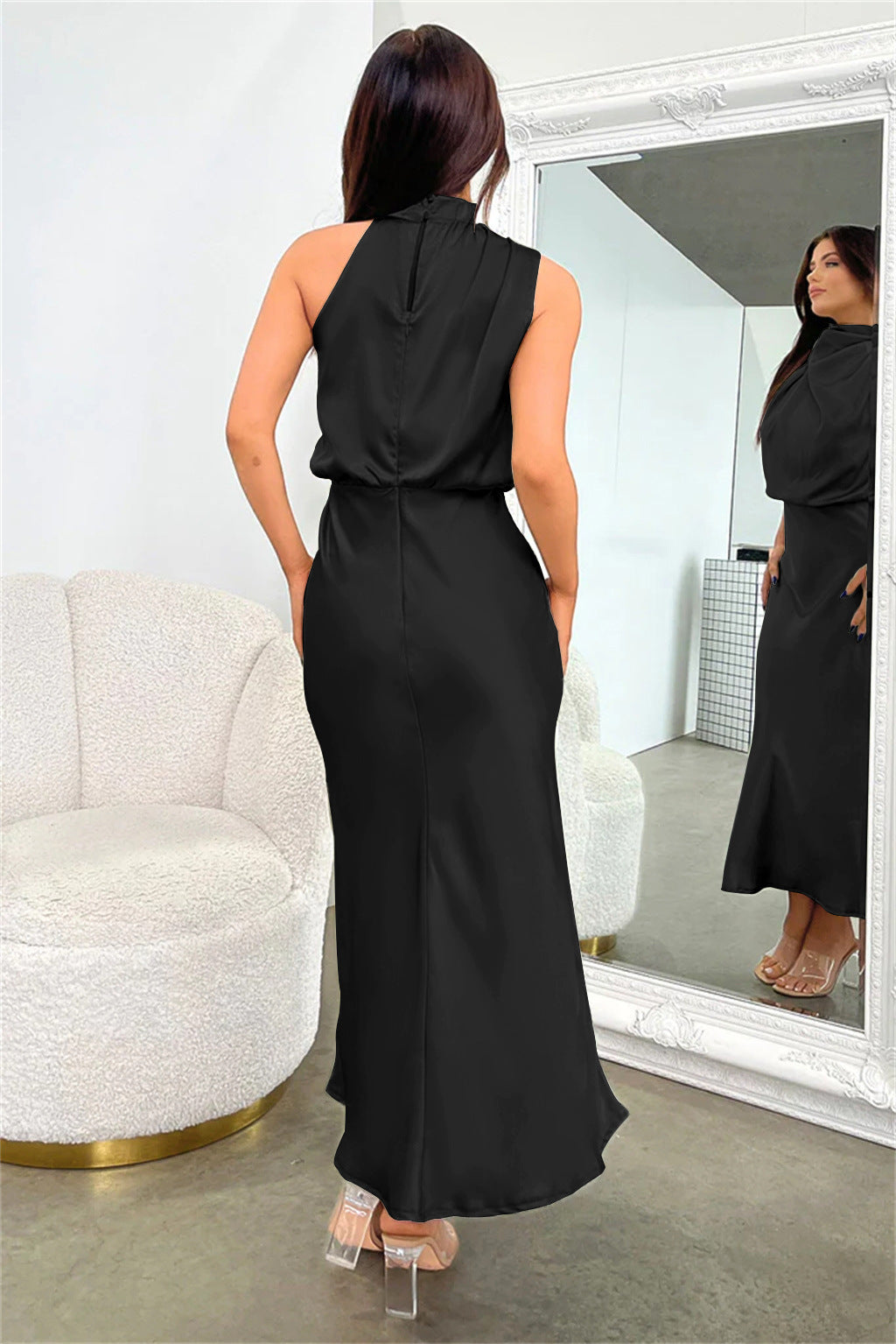Damenkleid | Neckholder und A-Linienschnitt