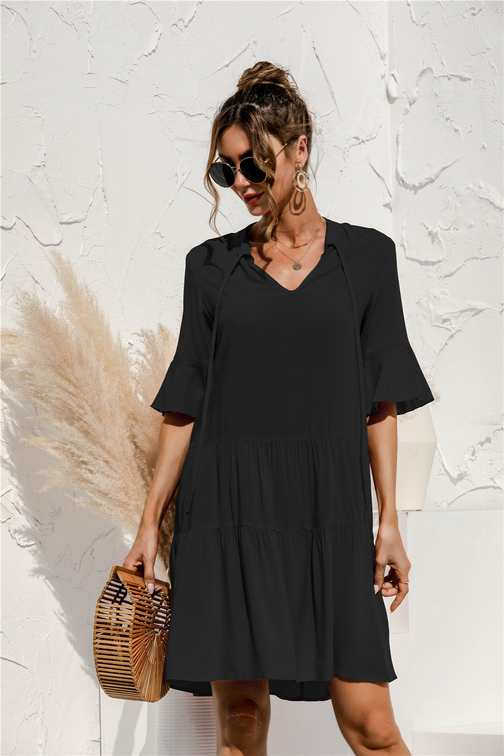 Damen Kleid Mini | tiefe Taille und gleichmäßige Schnittführung