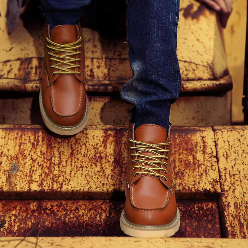 Herren Stiefeletten | Knöchelhöhe mit Schnürung und Profilsohle