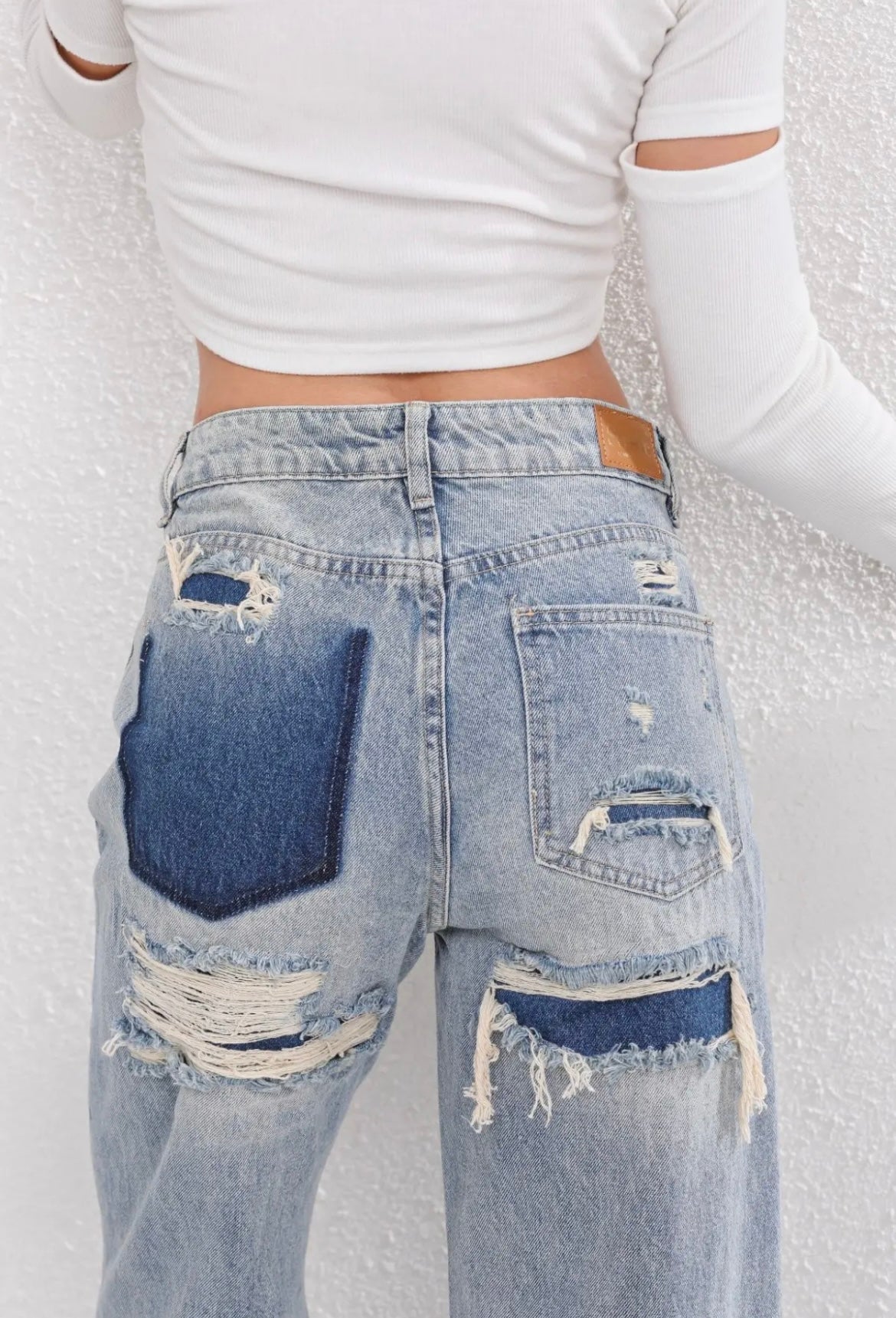 Damen Jeans | Ausführung mit strukturierten Oberflächenelementen