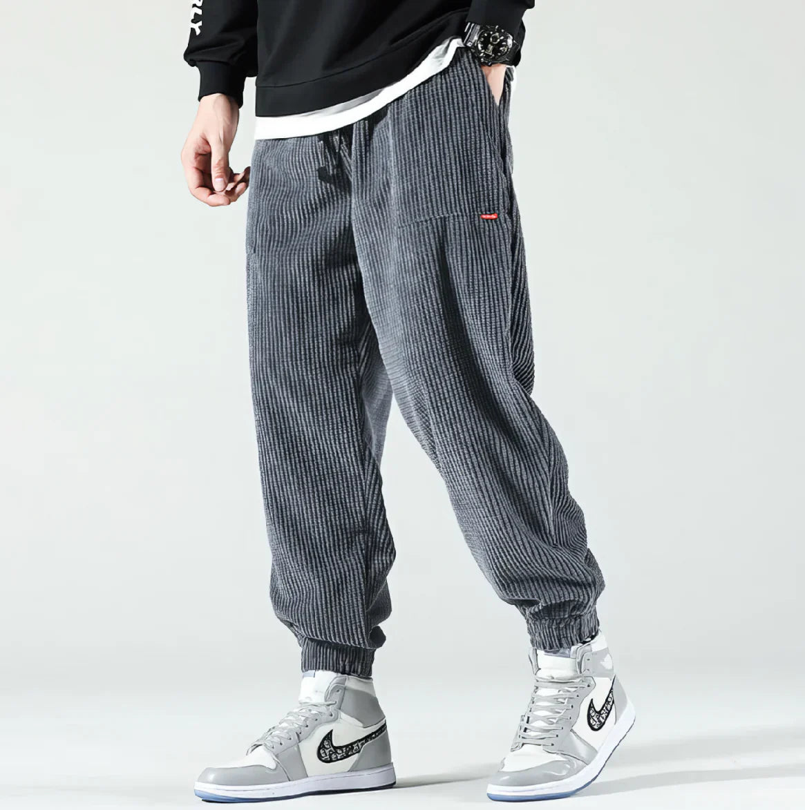Herrenhose | Weiter Schnitt mit gleichmäßiger Form