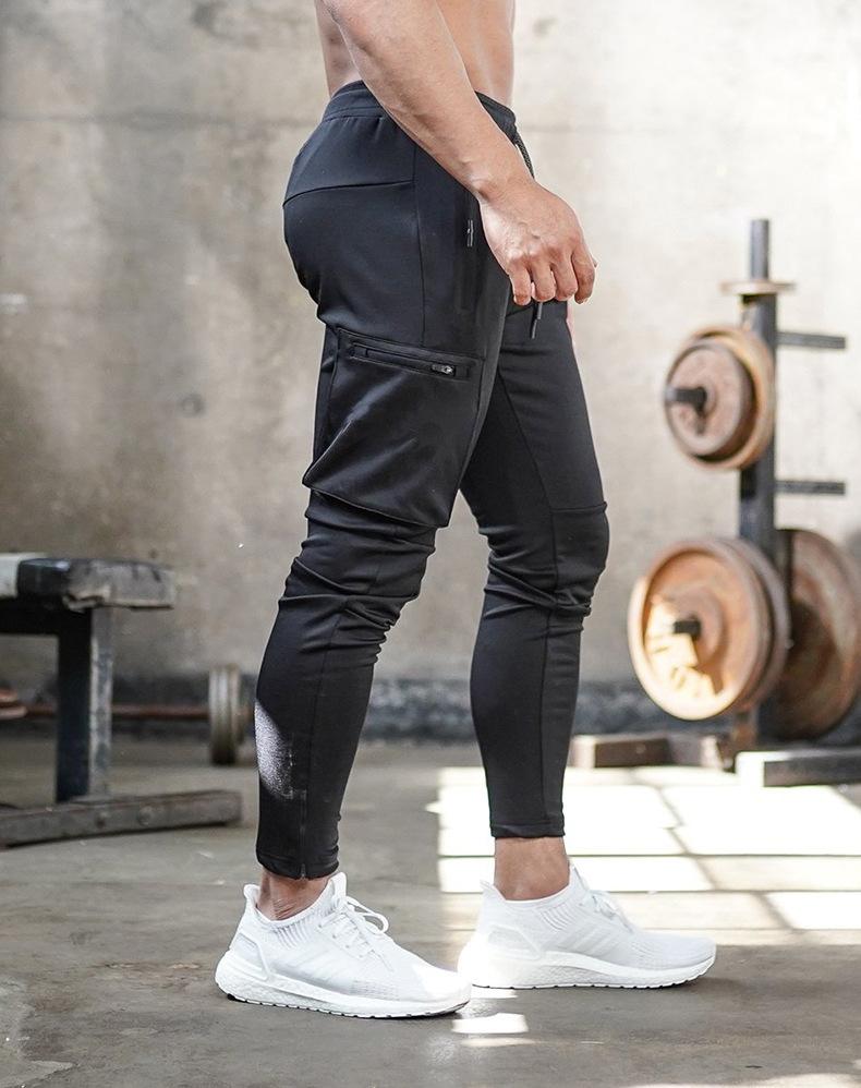 Herren Sporthose | bequeme Form mit mehreren Taschen