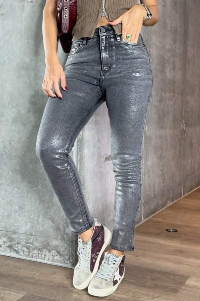 Damen-Hose mit klarer Linienführung | strukturierte Passform