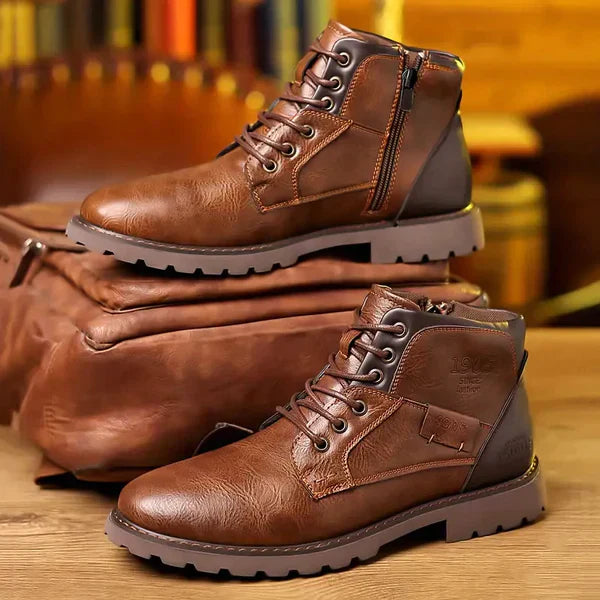 Herren Stiefel | Hohe Schaftform mit geschlossener Konstruktion