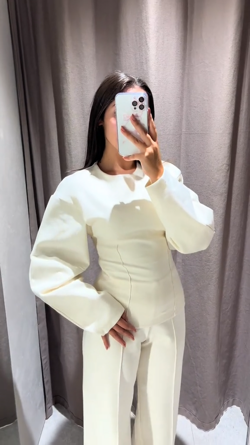Damen Set | Oversized Top mit weitem Bein und klarer Form