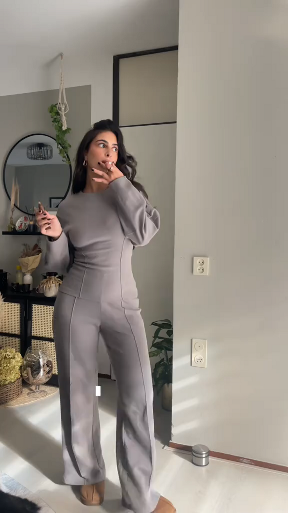 Damen Set | Oversized Top mit weitem Bein und klarer Form